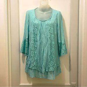 CAL STYLE Lace Top